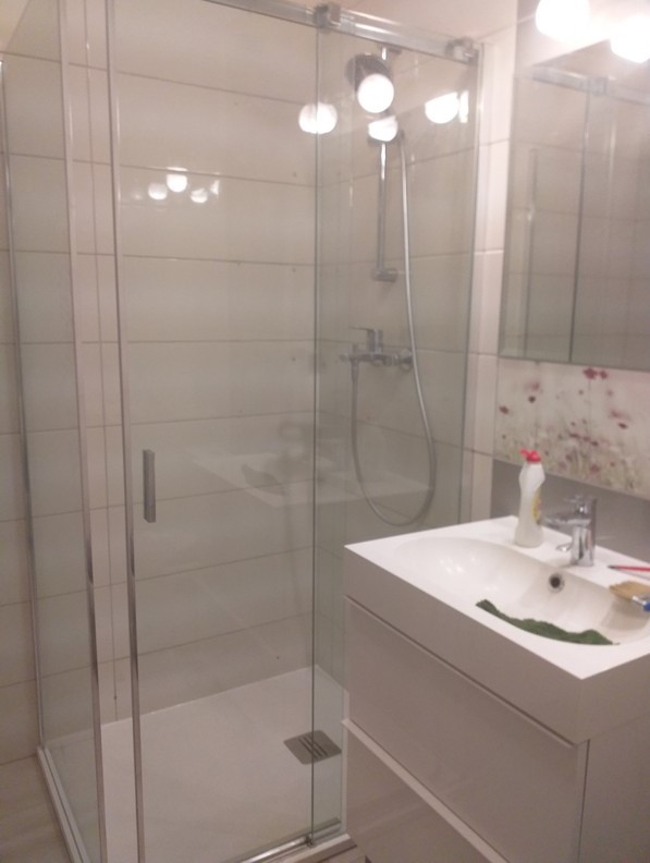 Realizacja montaż kabin prysznicowy Wrocław